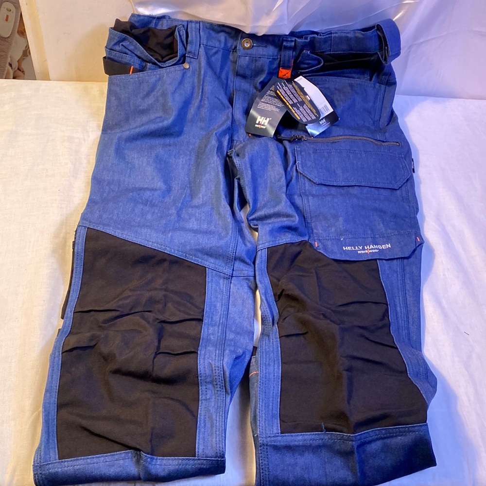 HELLY HANSEN workwear men’s CONS pant size C56 new
